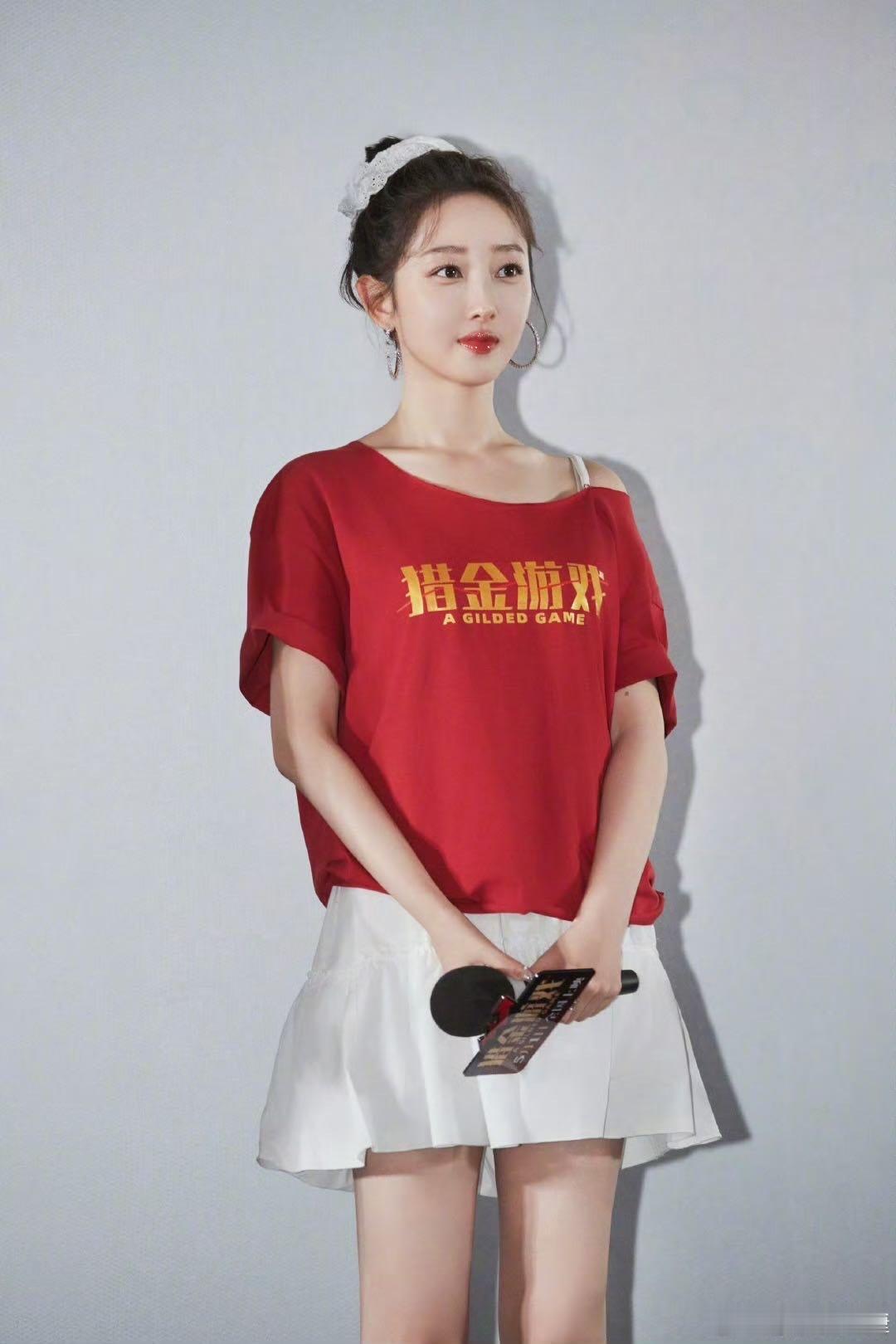 蒋梦婕初恋对象是吴谨言同班同学娱乐圈神奇联动！蒋梦婕初恋=吴谨言同学？这关系网绝