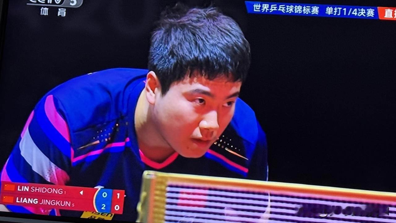 同胞之间的强对抗，梁靖崑将第四次世锦赛登上奖台。
刚结束的世界乒乓球锦标赛男子单