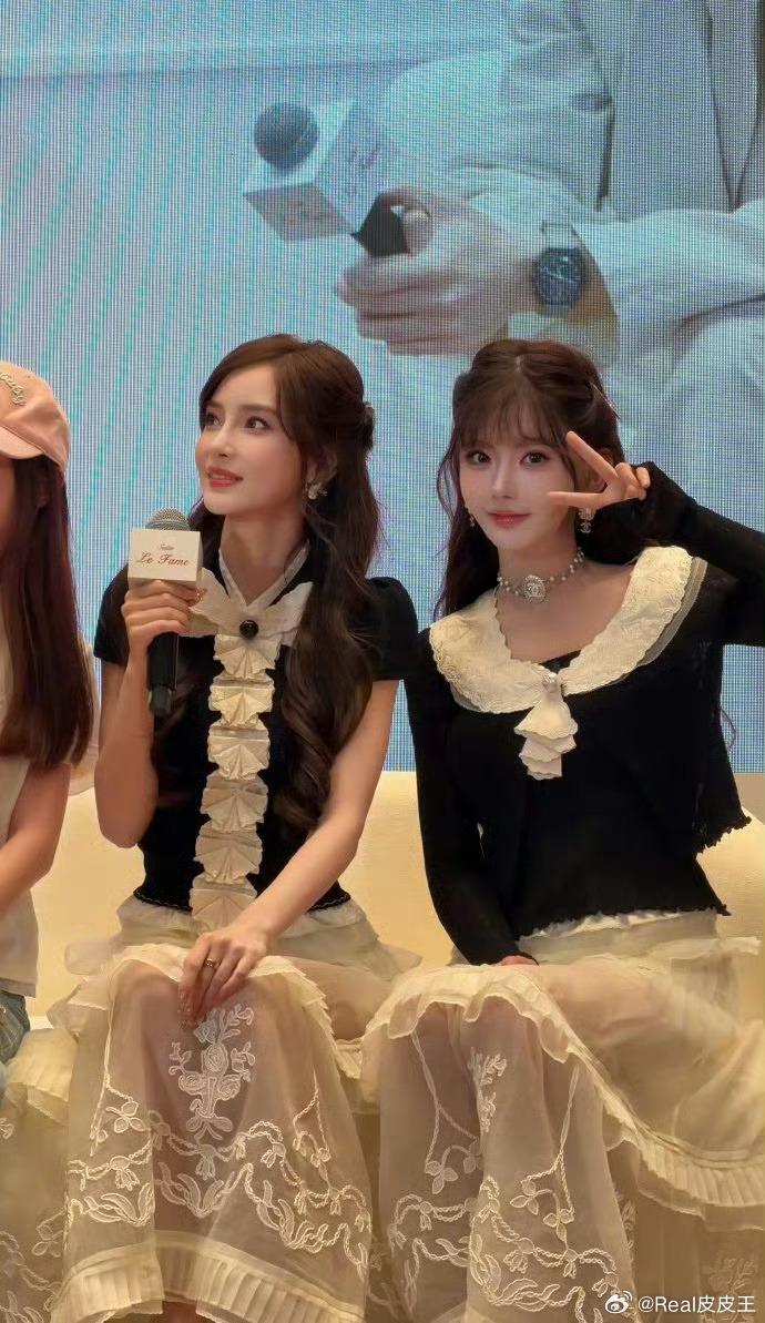 杨幂、刘诗诗、Angelababy三大85花今日都有活动，来看看状态。 