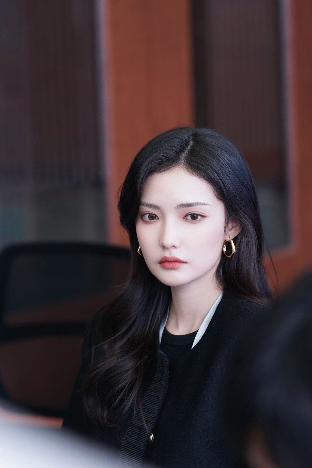 加奈那斩女是种天赋 加奈那就是有本事让每个观众都为颜菲心动！她把那个自信、仗义、