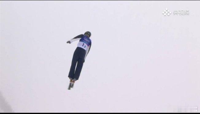 李天马第一跳116.74分中国空中技巧队首轮总分315.02 顶住压力！李天马第