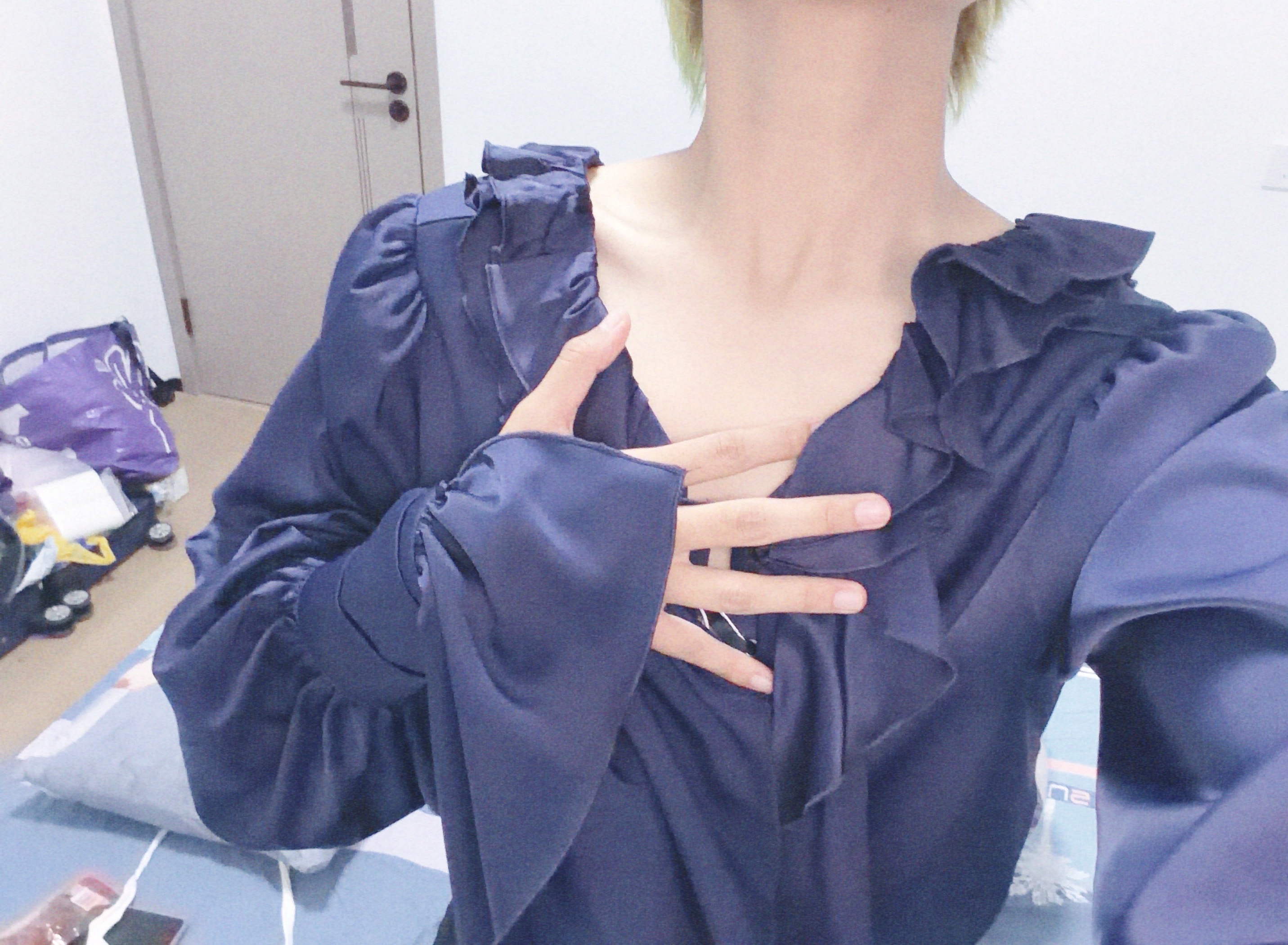 新衣服还要再整点配饰PS.这件衣服XL码……好险好险 差点就穿不上了那将很尴尬其
