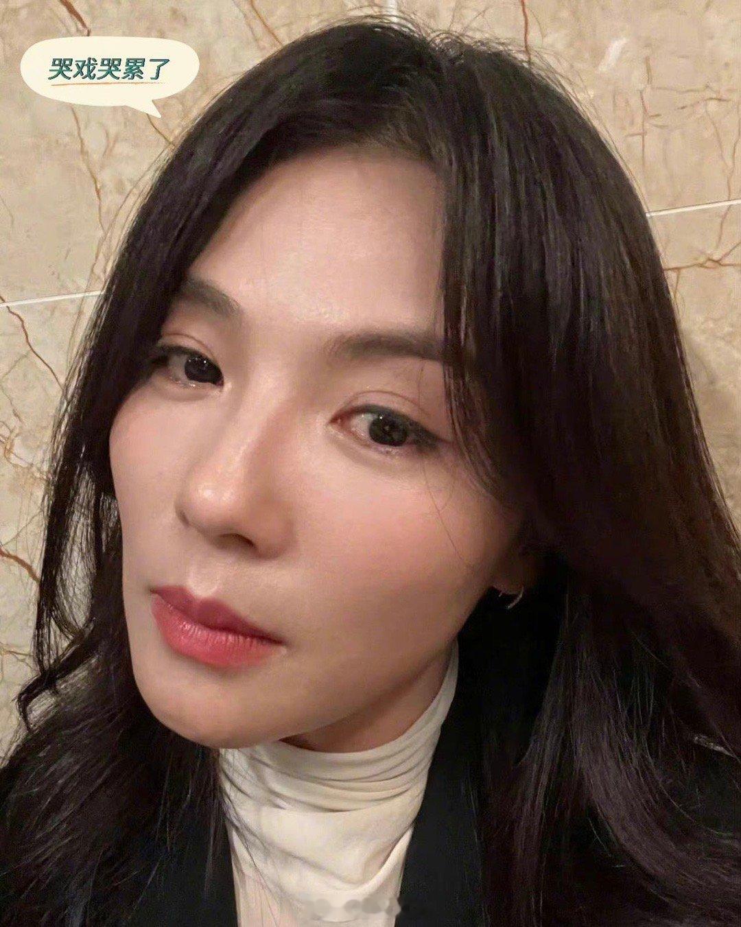 啊啊啊啊对不起涛妈[舔屏][舔屏][舔屏]2025战况刘诗诗：8 赵丽颖：7 杨