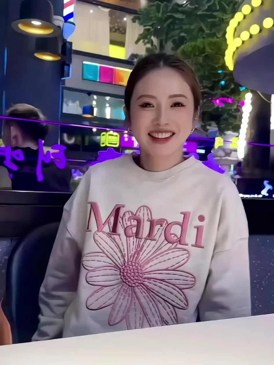 希望我们都能遇见一个干净的人 没有预谋离开的心思 没有藏着捏着的行为 ...