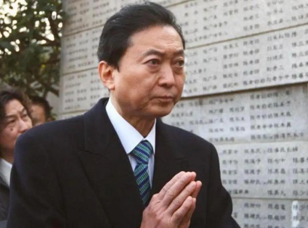 在日本国内，他不太受人待见，然而在中国，他或许是最受欢迎的日本前首相。
卸任之后
