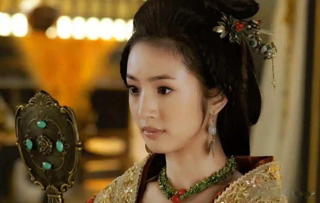 后燕诸帝2
一个女人的骨气：她宁死也不肯连累丈夫
　　慕容垂这辈子，最对不起的女