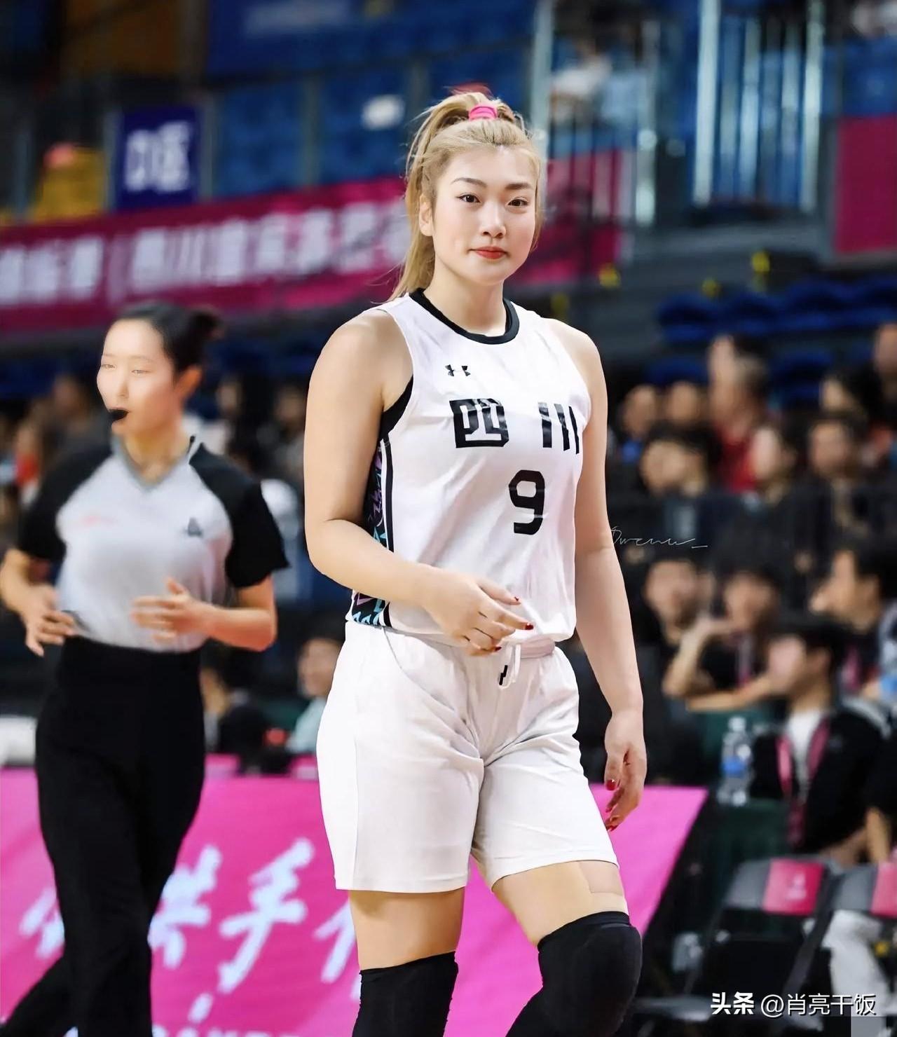 李梦去向已定，将彻底无缘国家队女篮世界杯！
 
据可靠消息，李梦4月份将留洋欧洲