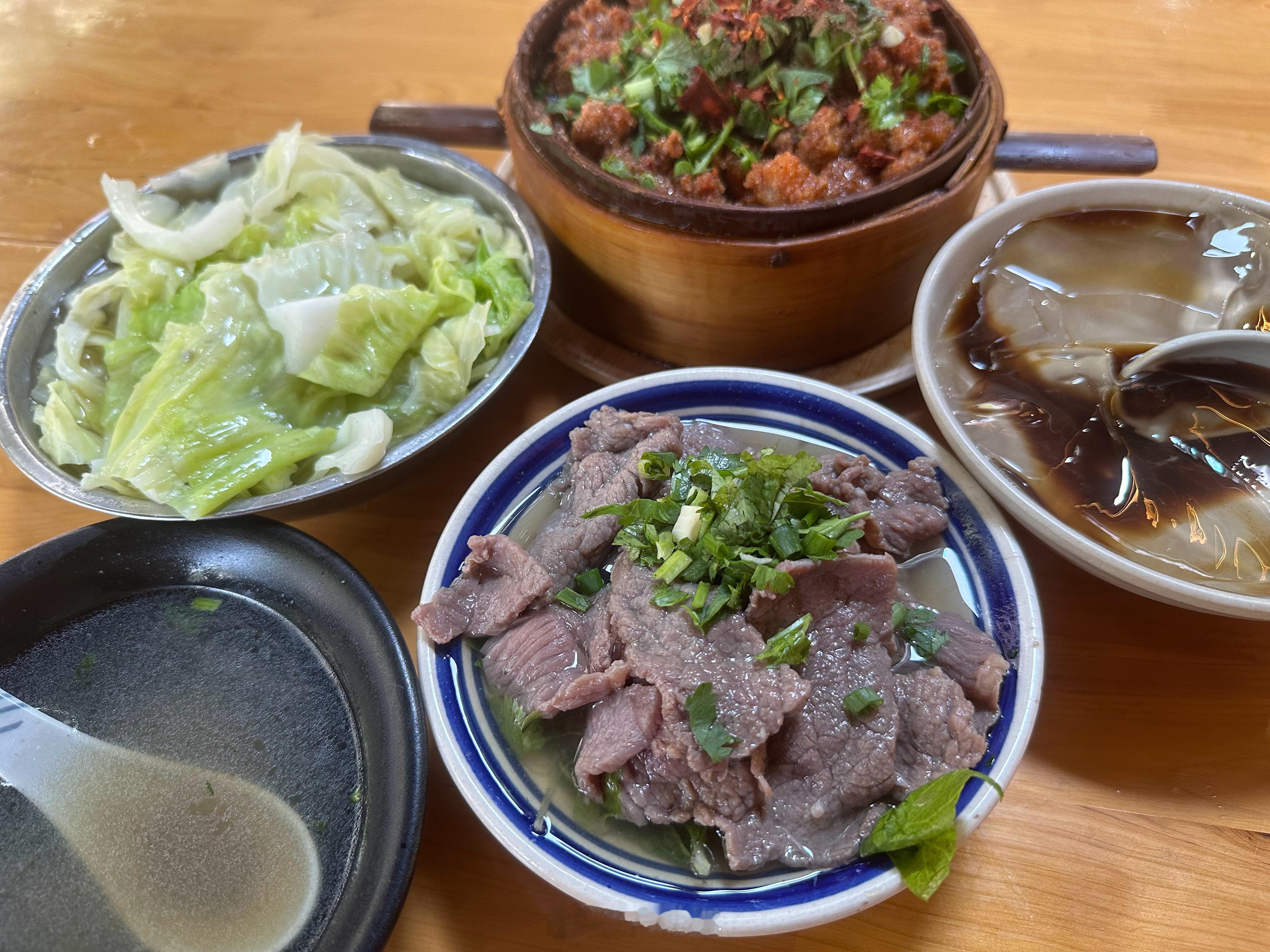 这一周都在狂吃牛肉。[doge]小麦出球差我的观赛搭子  ​​​