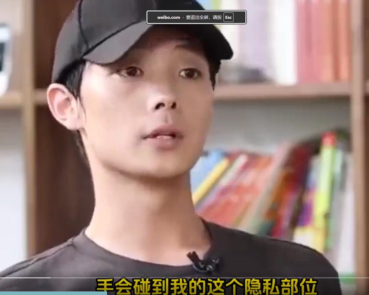 郭敬明的性取向成谜？多位小帅哥聚会引人嫌！

要说郭敬明也算是圈内的“奇葩”了，