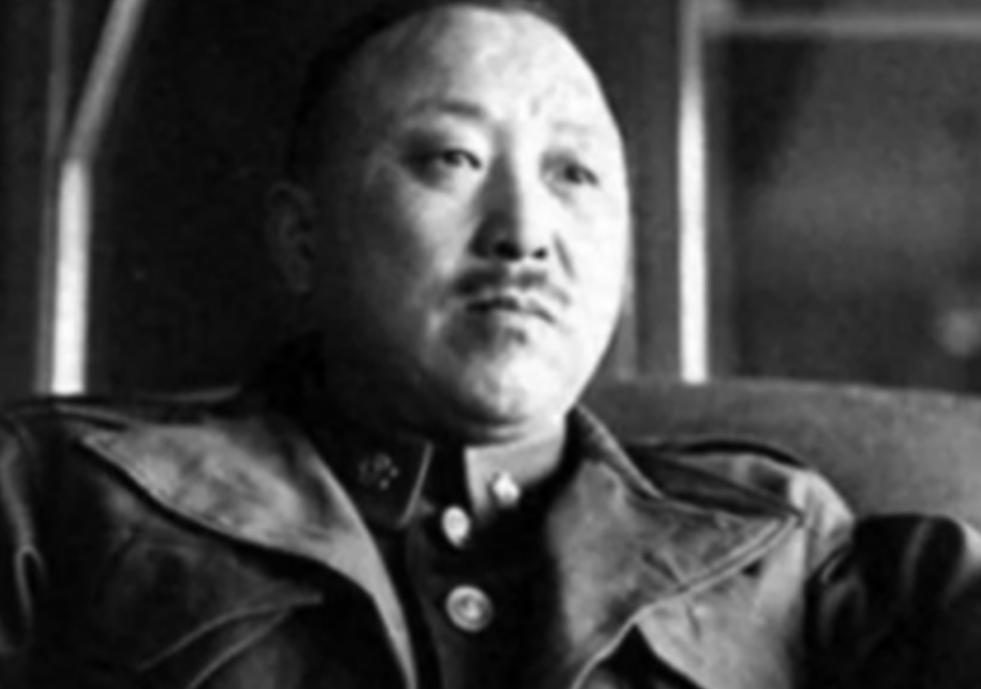 1949年，一个被蒋介石抛弃、穷到去当铺的国民党上将，竟敢给毛主席写信——不求官