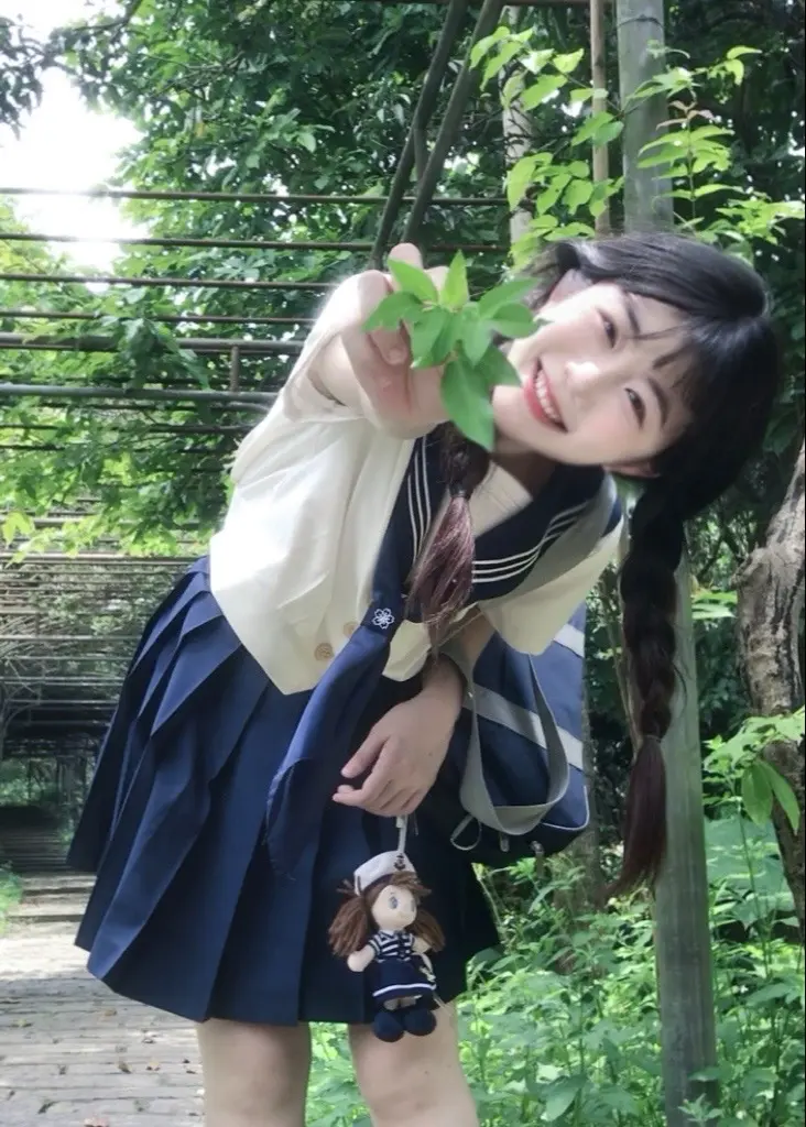 我是潮湿夏日里的小青苔🍀𓏲*🌿✩✨。