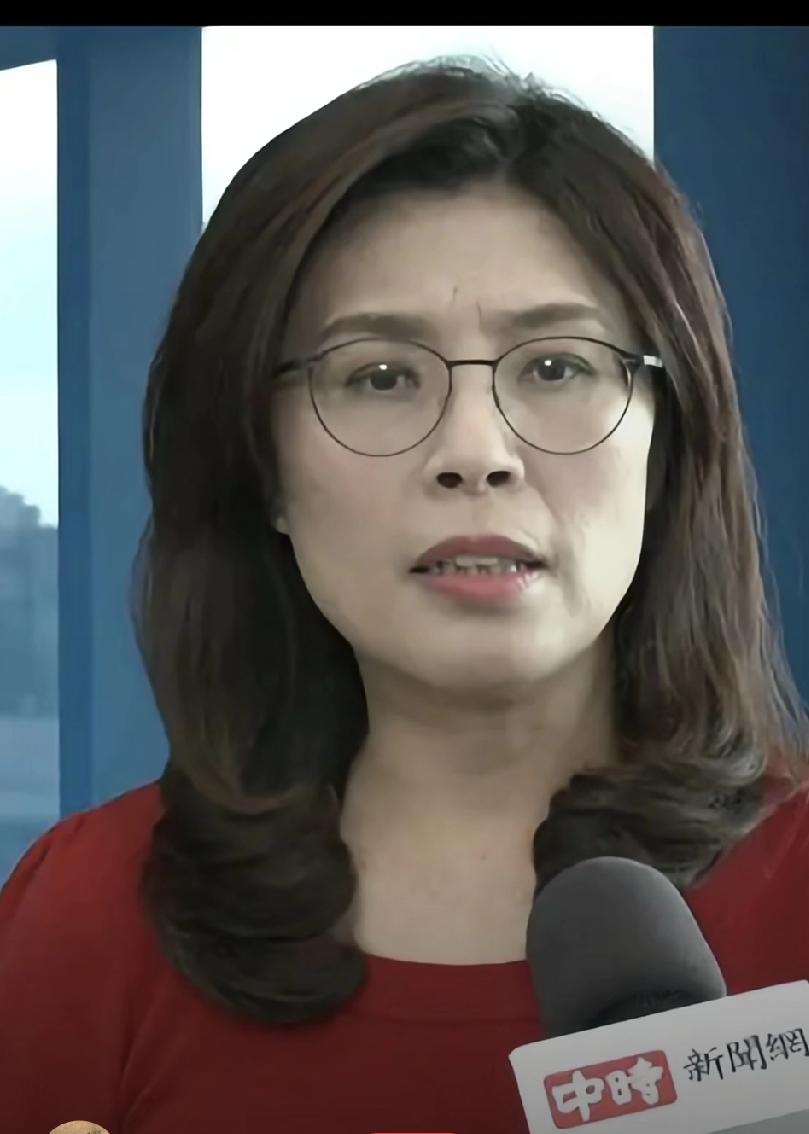 国民党回应民进党：您哪位？干卿底事，踩到玻璃心了吗？
民进党对郑丽文当选国民党主