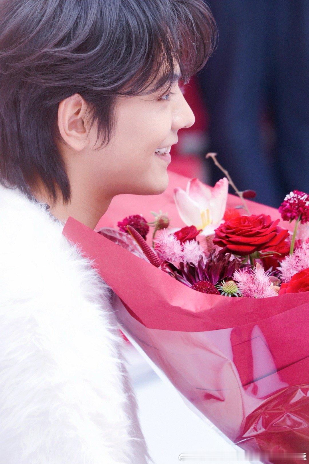 那束光理塘丁真/刘堃《那束光》那束光（