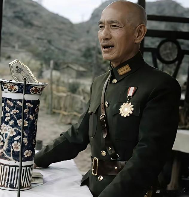 最近网上传出蒋介石计划迁葬大陆，为何全民集体强烈抵制？
在无数国人心中，历史印记
