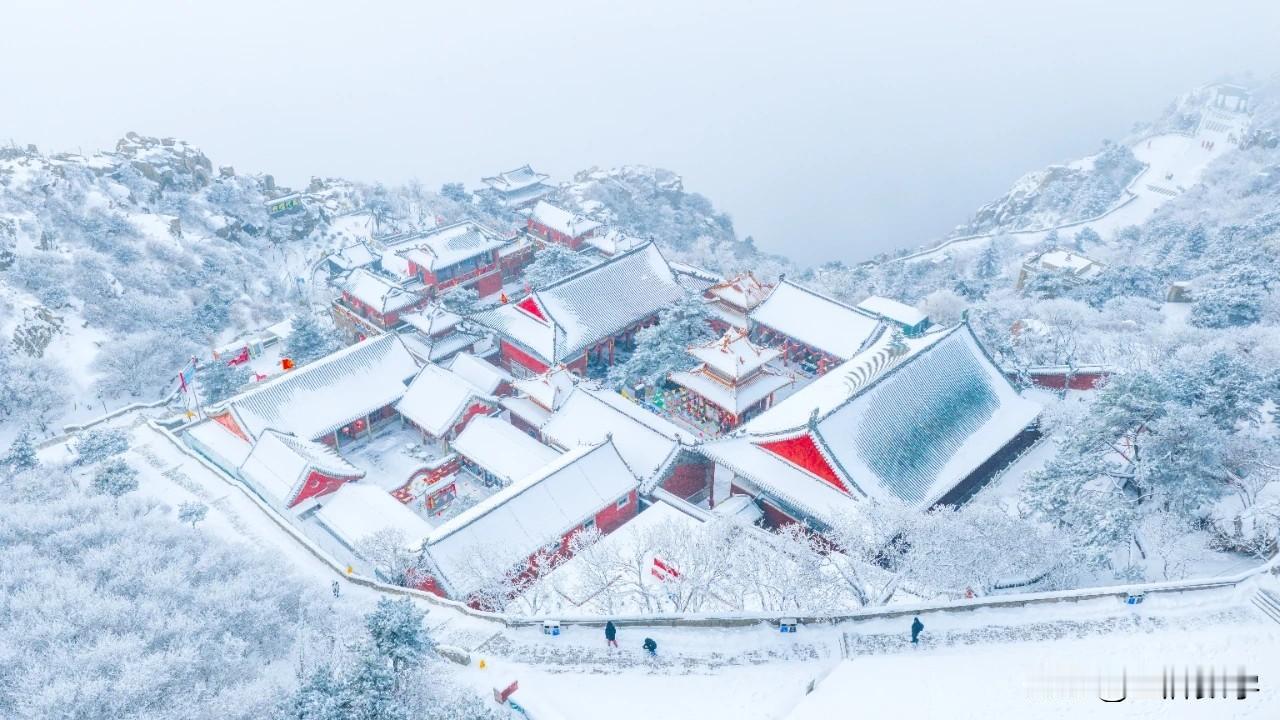 “以题渡人​”随着教学年限的增长，越来越能够体会到这四个字的含义。
​每年中考都