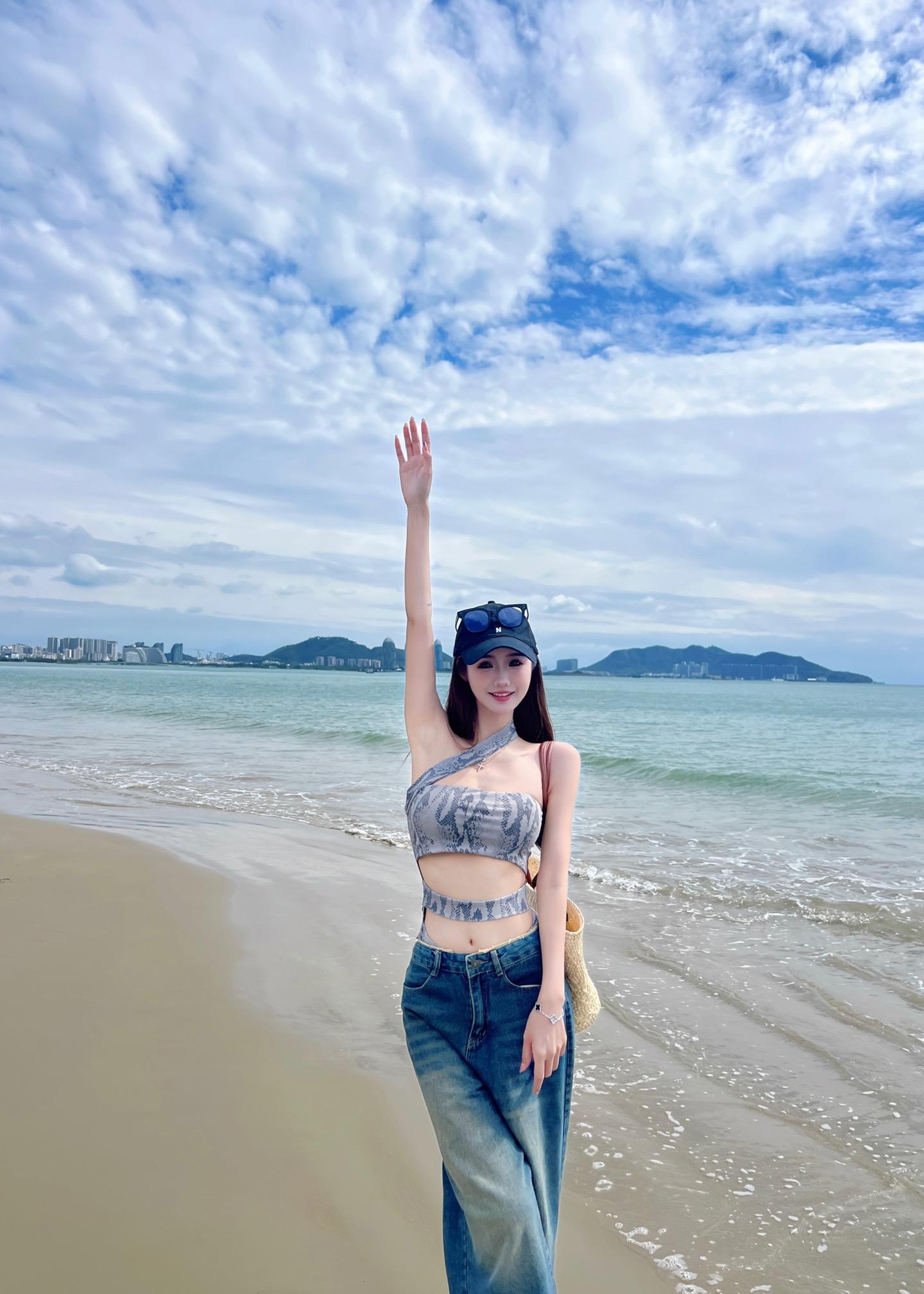 我可以一直吃同样的饭 反复听同样的歌 我不喜欢新鲜感 我喜欢安稳的一切