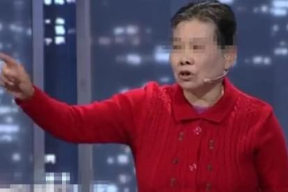 江西夫妻俩不能生育，抱养一女，说好亲妈跟女儿永不相认，20年后，女子在群中看到一