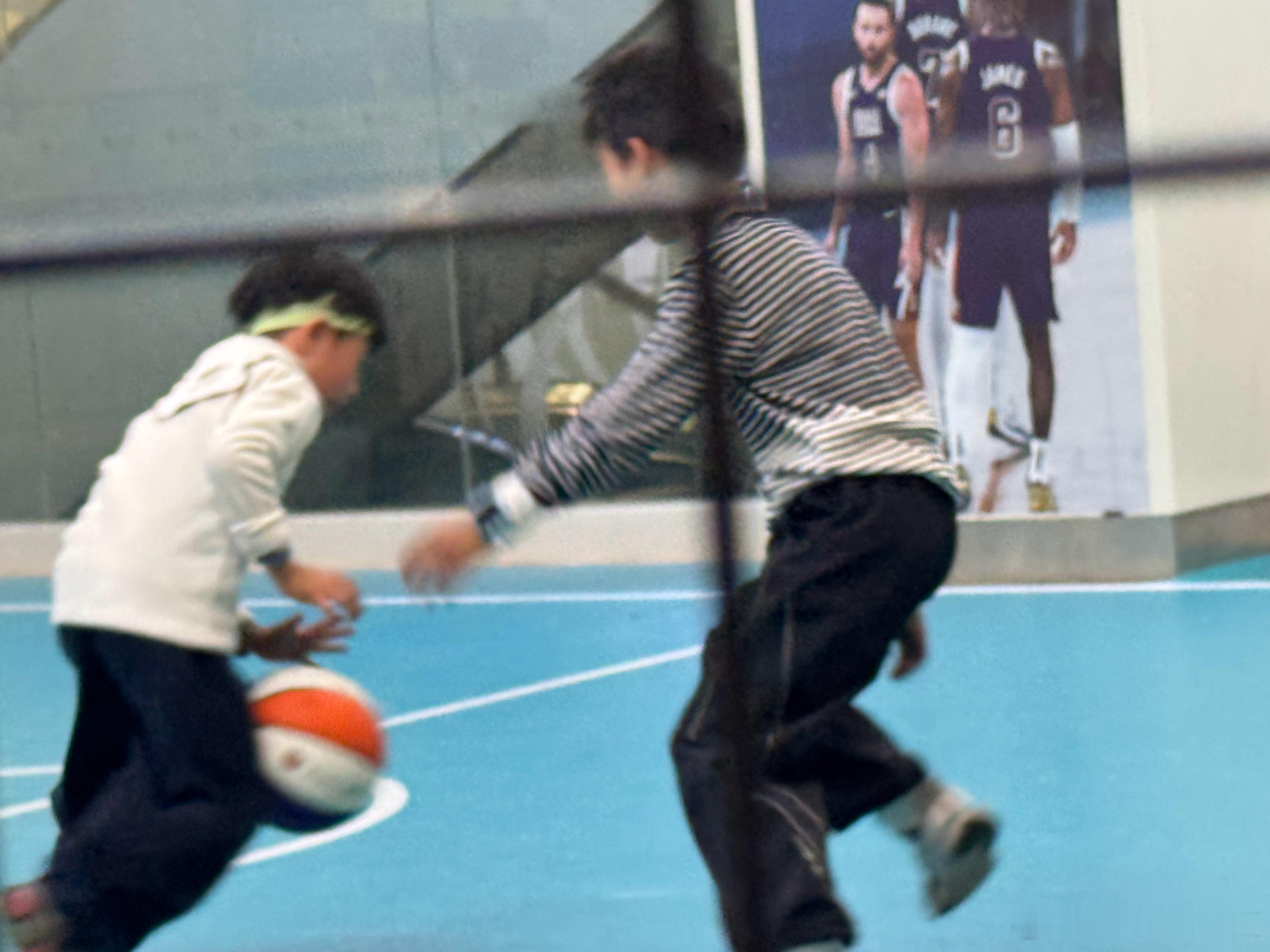 湖人召回阿杜打球从娃娃开始……[doge][doge][doge] ​​​