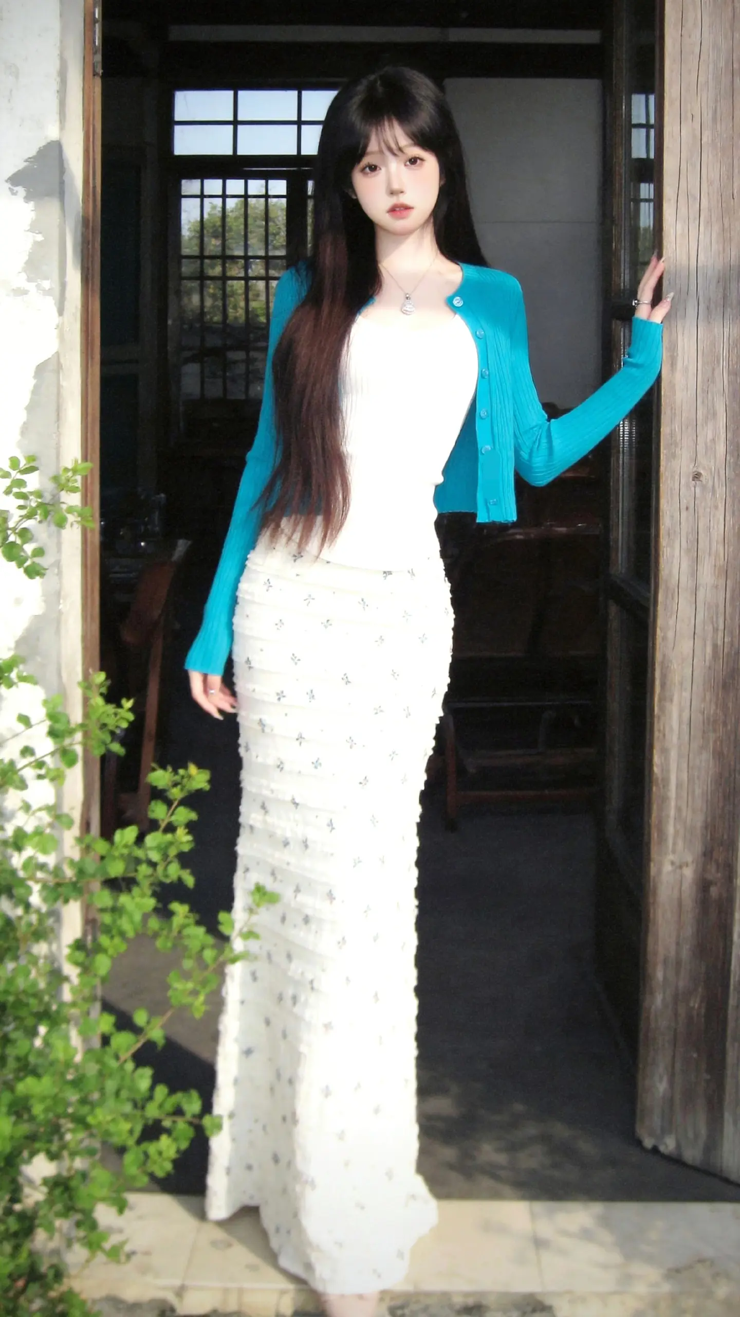 初春温柔系穿搭。