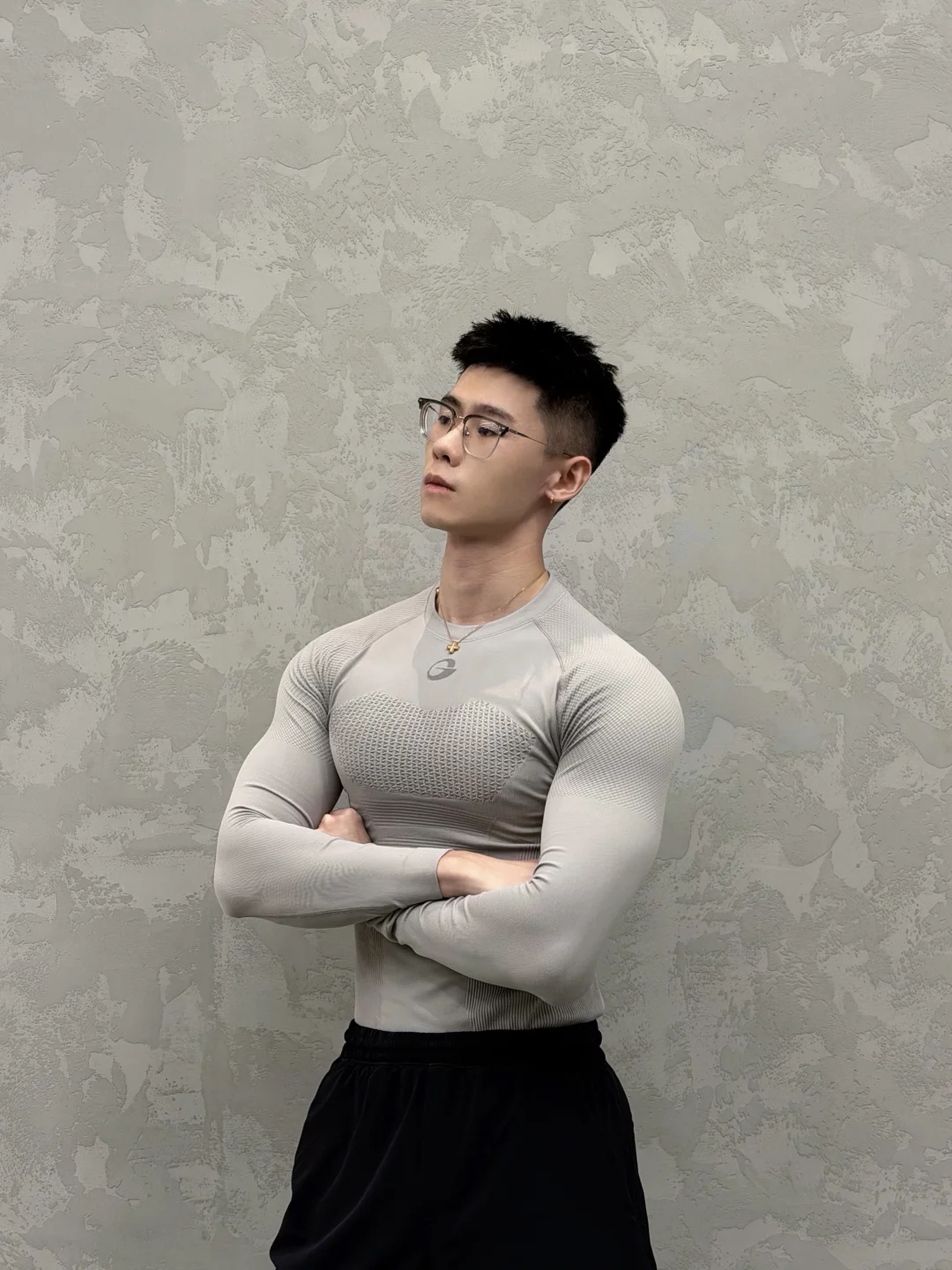 灰色是真显大啊🫢