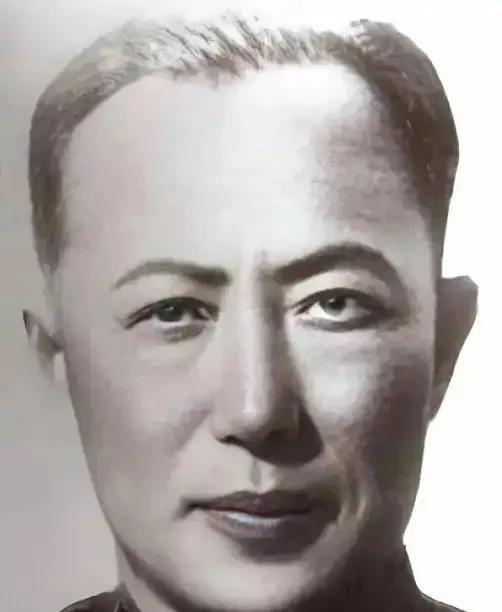 1950年，国民党中将李弥逃到台湾，成了光杆司令。老婆龙慧娱在昆明被扣，生死不明