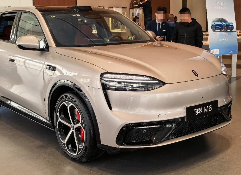 问界M6香不香？东北老铁唠实嗑
今天聊聊问界M6这台车最吸引我的是啥！
先说说颜