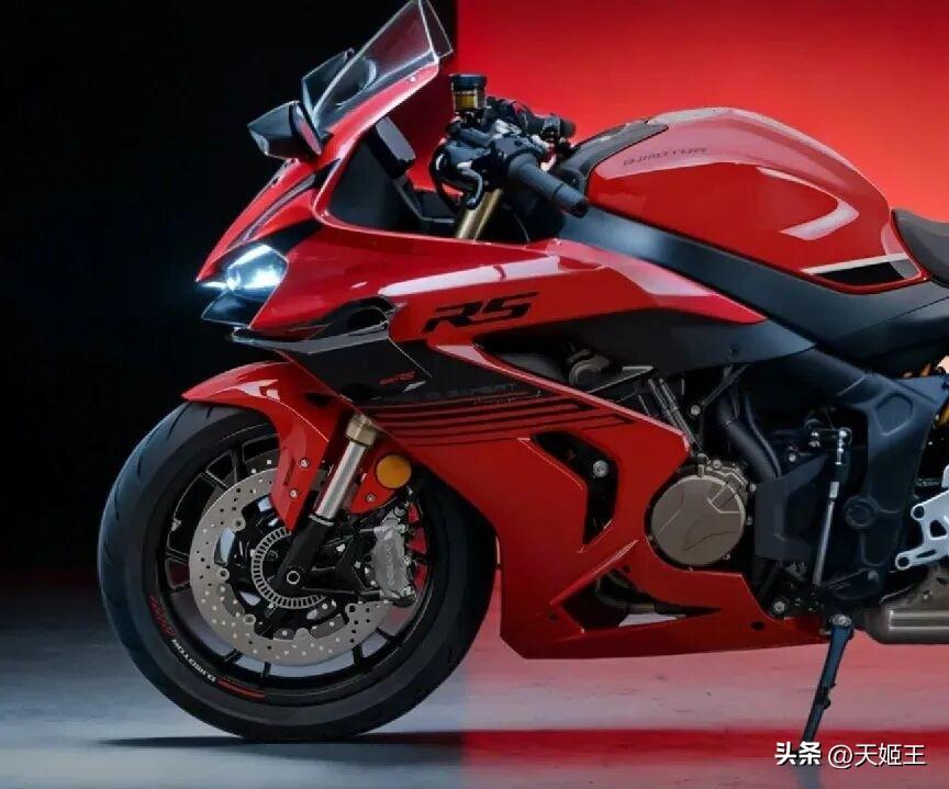 炸场！新款赛600仅29999元起，四缸屠夫强势归来
 
国产摩托车市场彻底沸腾