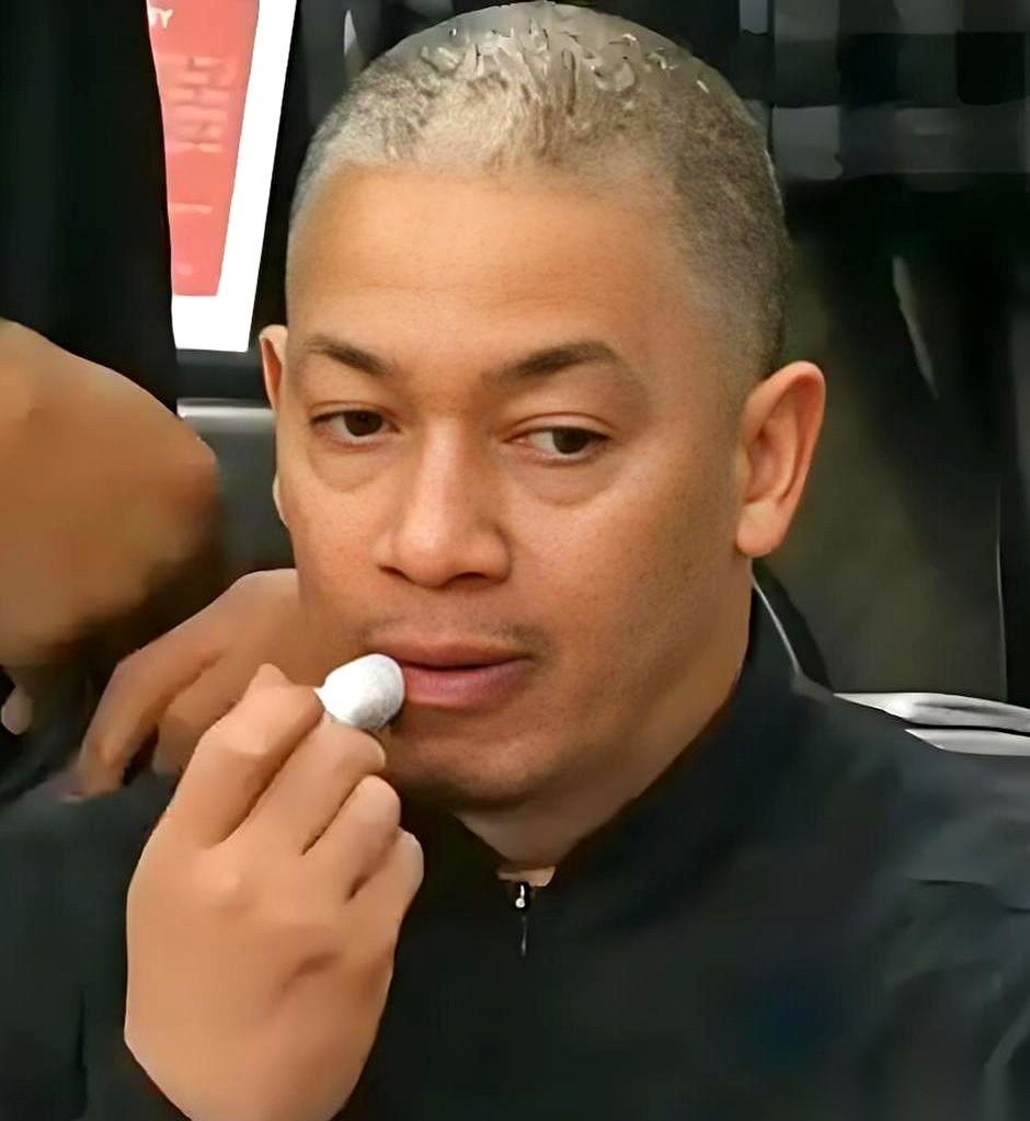 79分。
我看完比赛关上手机，脑子里就剩这两个字，79分。
我一度怀疑自己看的是