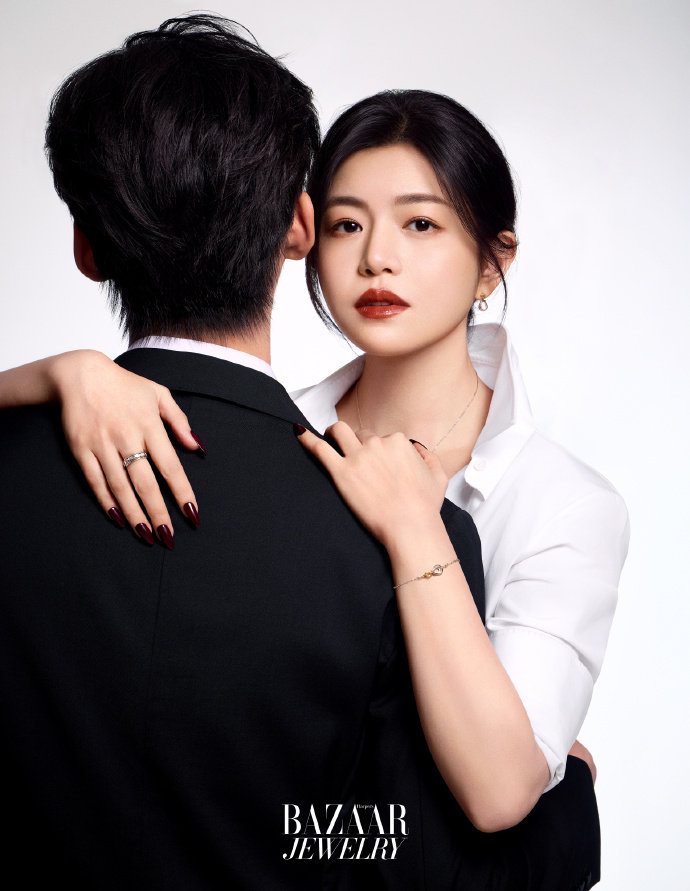 陈妍希周柯宇双A的张力陈妍希周柯宇黑白之间  陈妍希周柯宇黑白之间，双A的张力，