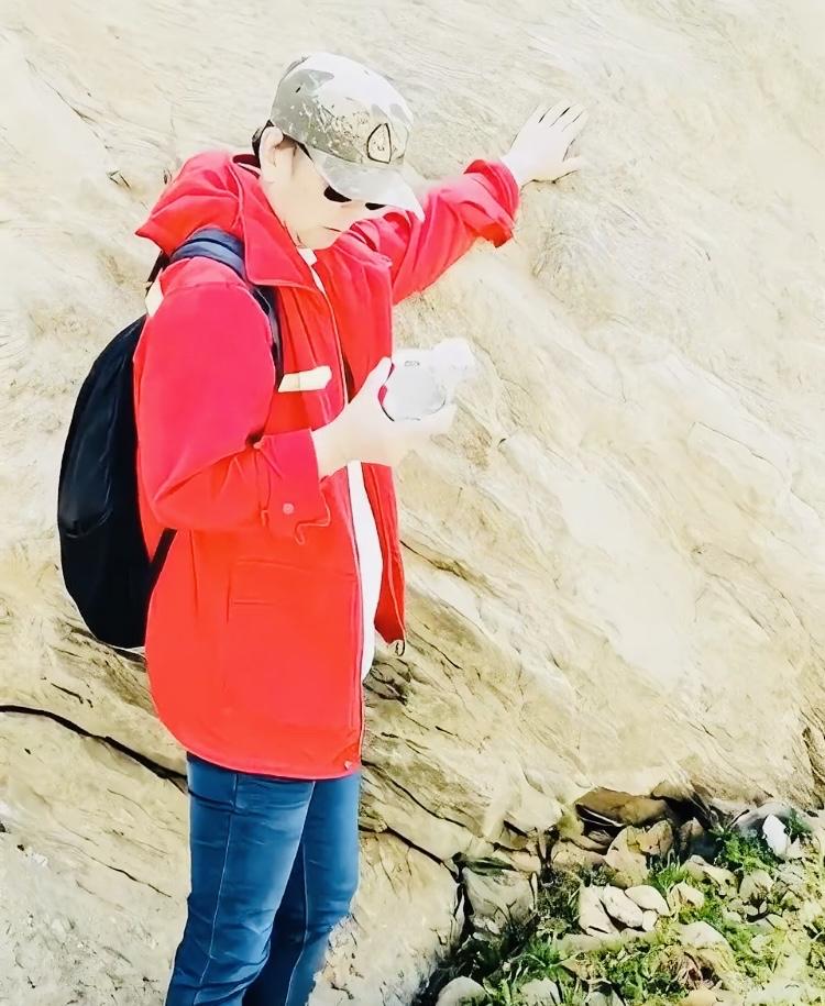 作为一个勘探者，你自认为对勘探目标已经有了非常深入的了解，深信能够在这里可以找到