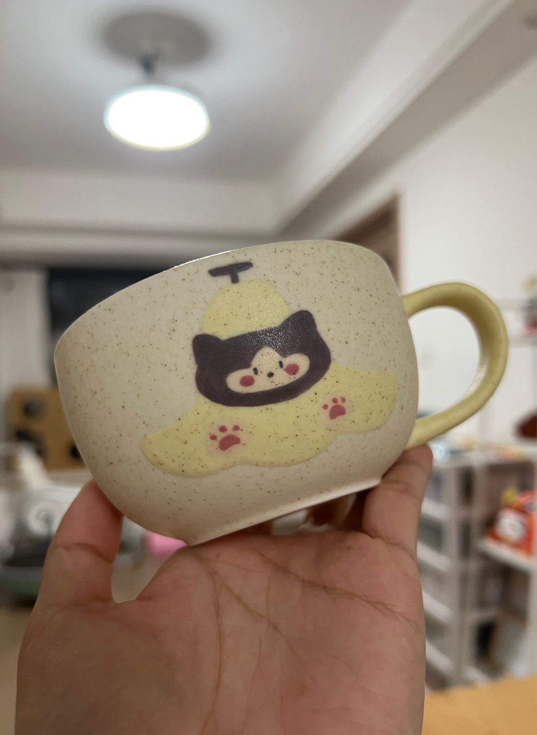 天天就爱买点锅碗瓢盆没完没了太喜欢了，捧手里看着就很开心~到时候搬家可咋整啊 ​