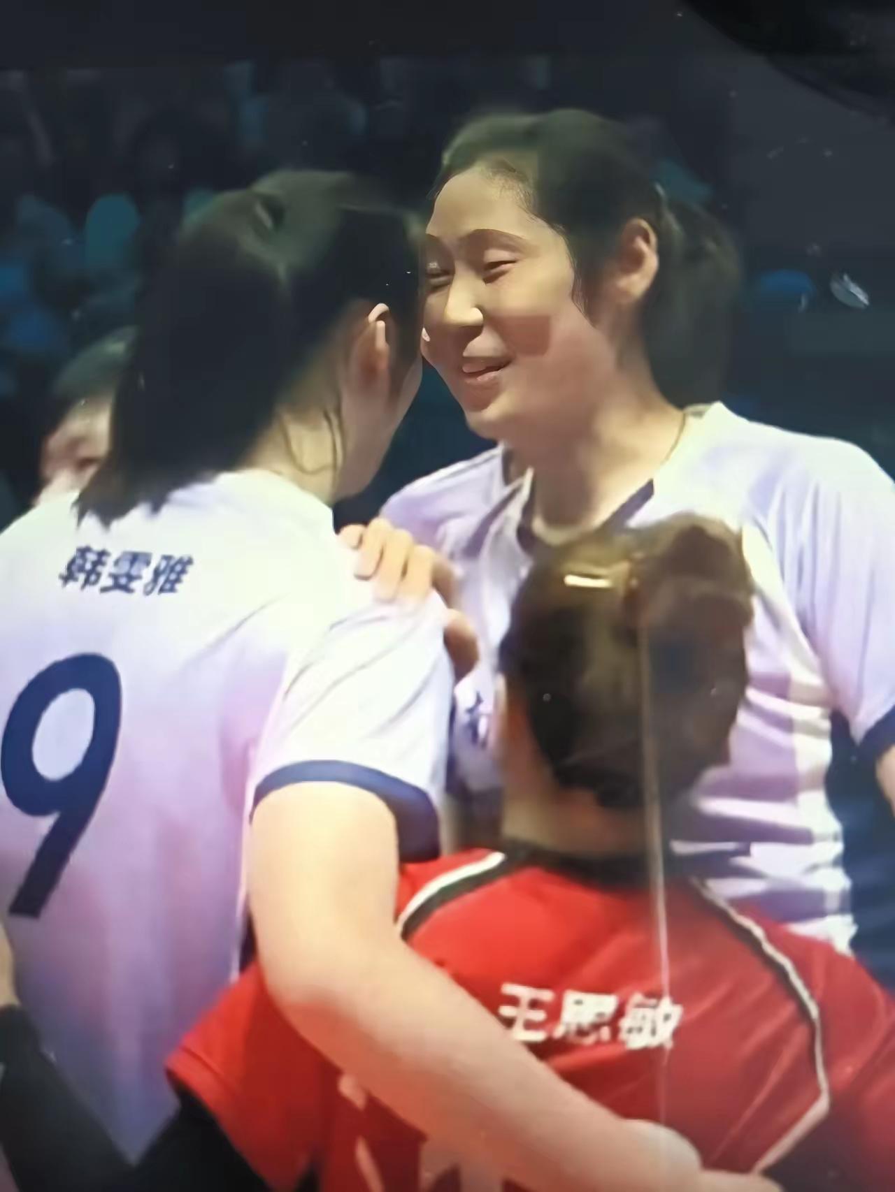 全运会河南旗手不是朱婷？
看到真相后，必须为河南队的安排疯狂点赞！
 
今晚全运