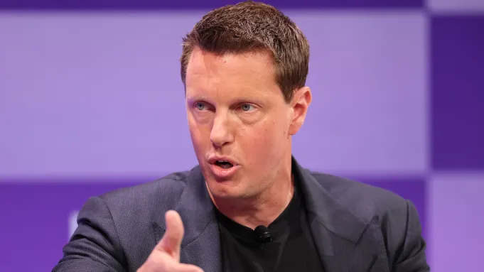 派拉蒙回应好莱坞反对合并公开信上千名好莱坞电影人反对派拉蒙华纳合并针对上千名好莱