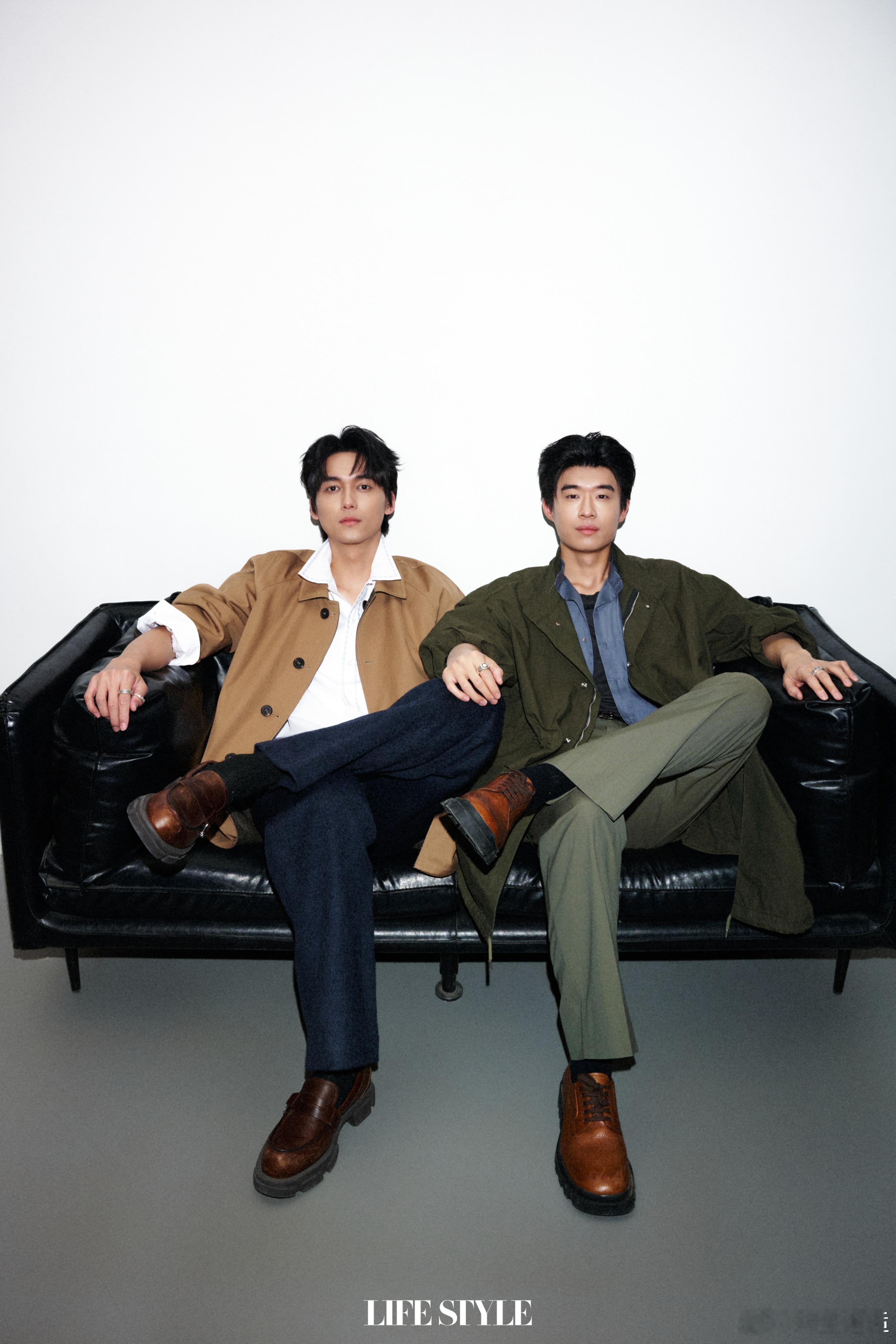 精品购物指南小力士双人封面精品购物指南小力士双人封面太吸睛！张呈、雷淞然完全化身