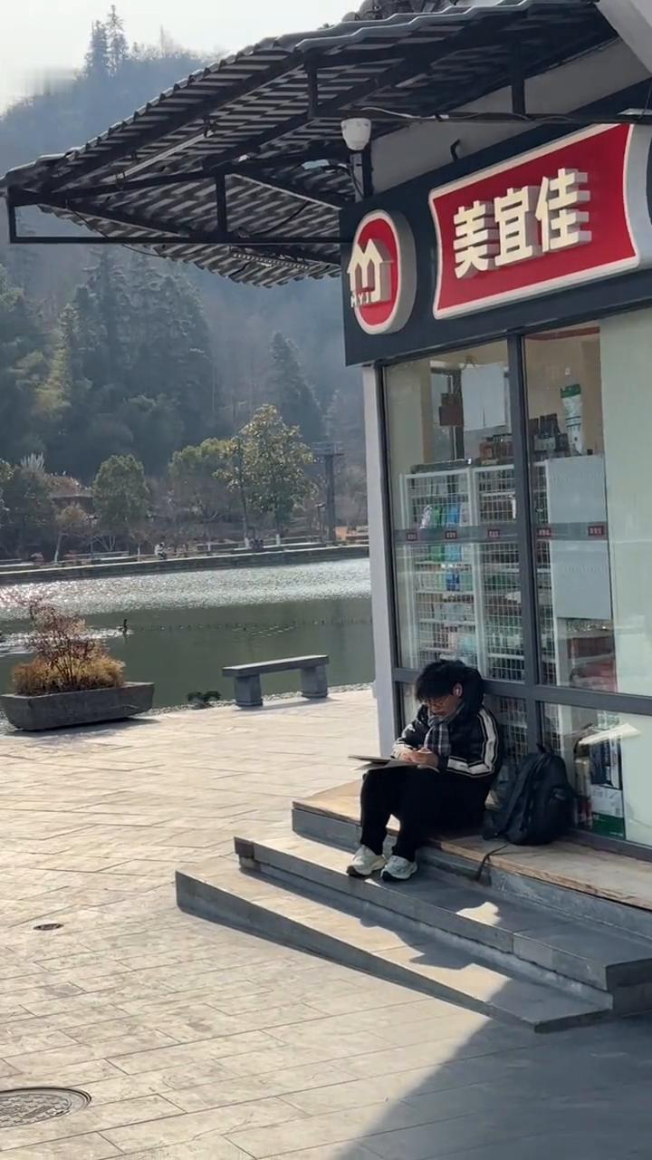 水墨徽州。
你知道安徽古村落有多迷人吗？这次去宏村、卢村、南屏、屏山村、西递可收