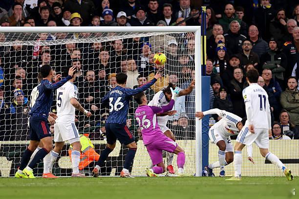 利兹联vs阿森纳 利兹联的门将确实是一个老问题。赛季一开始用的是佩里，出战16场