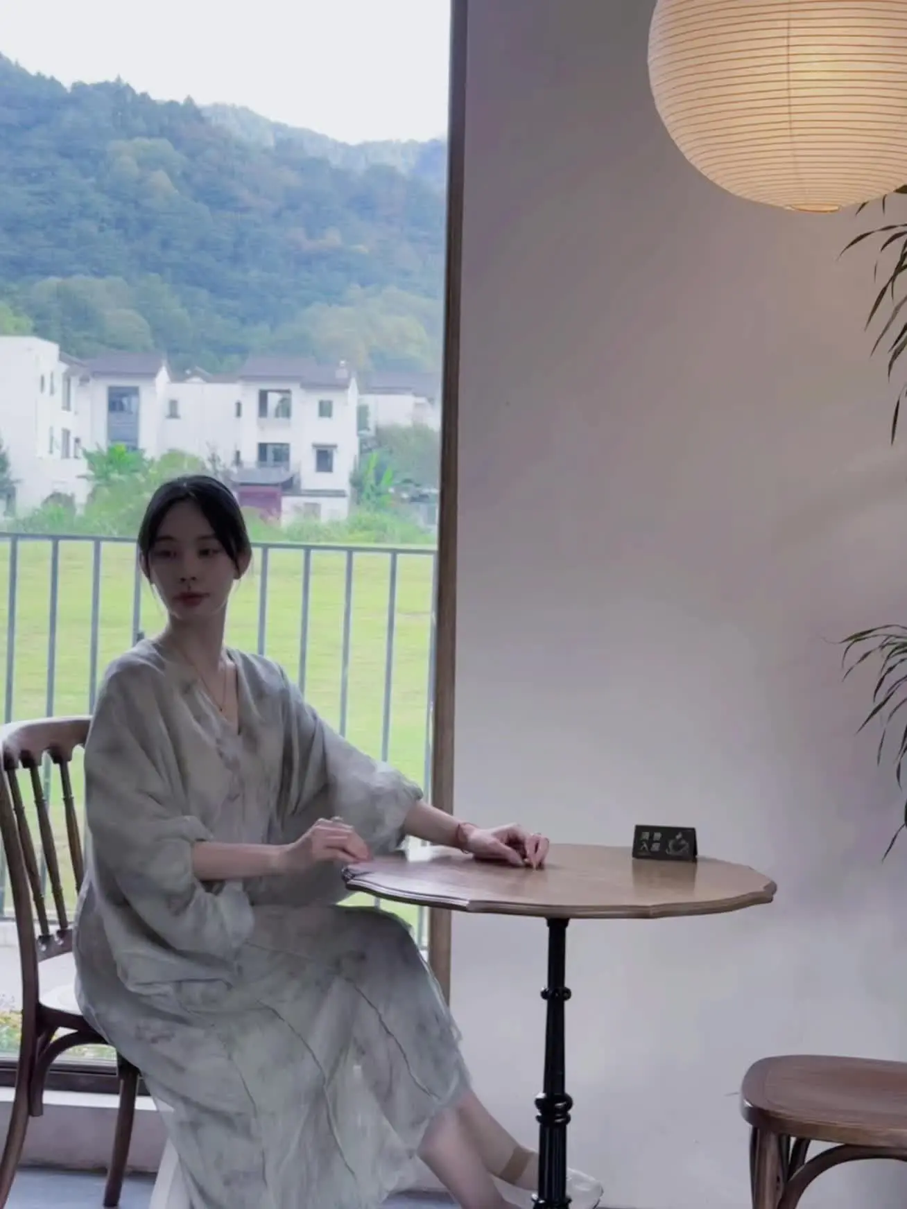 看山看水，看我看我