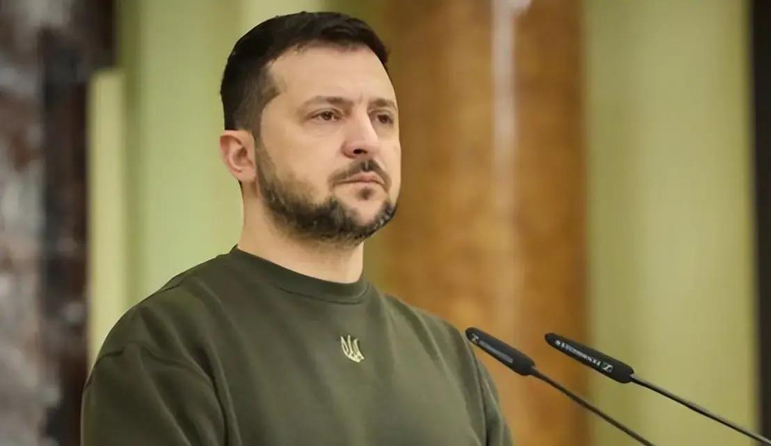 乌克兰那边刚传出消息，泽连斯基居然点名要美国“对卡德罗夫动手，还要抓人”。话刚放