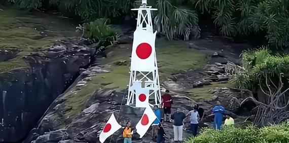 钓鱼岛不必拆灯塔！中国这招更绝，日本只能干瞪眼，太解气了！
钓鱼岛的名字，总在