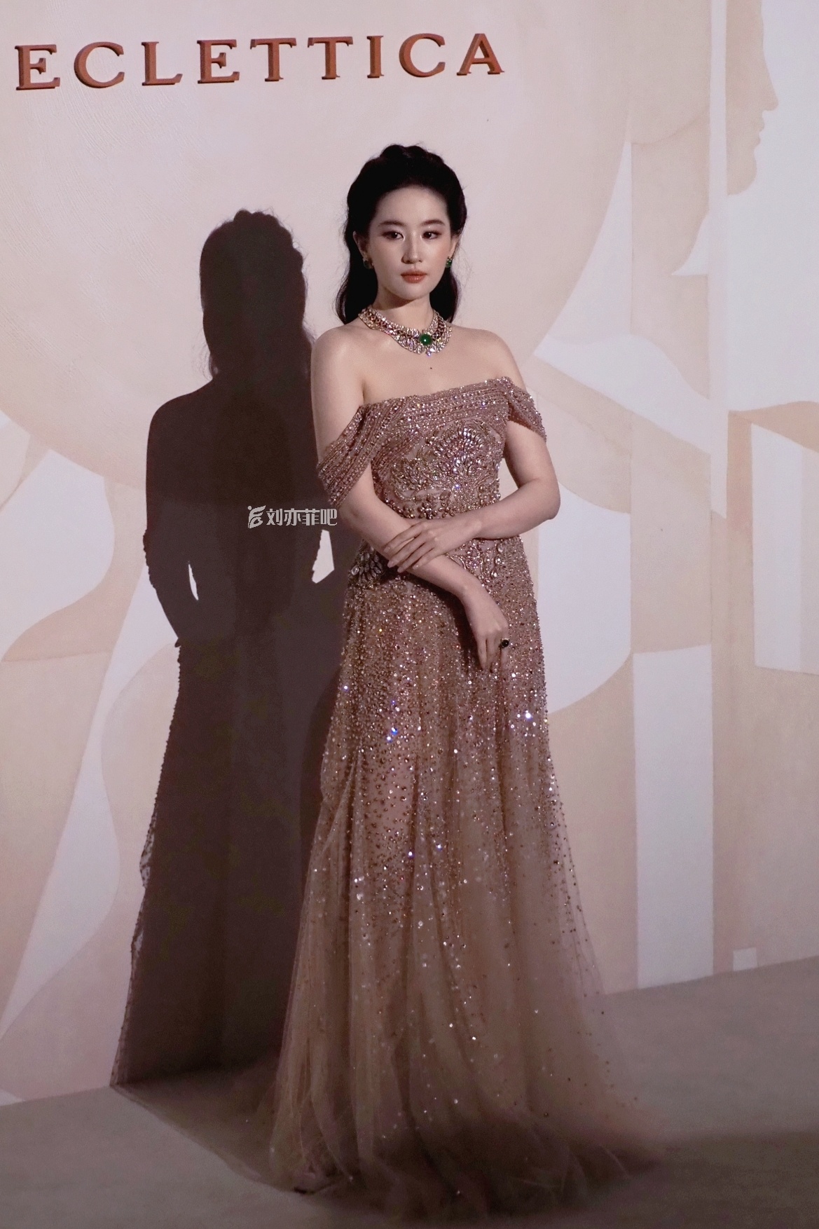 宝格丽高珠晚宴 【宝格丽上海高珠晚宴 菲吧独家图part2】镜藏万象，彩映风华，