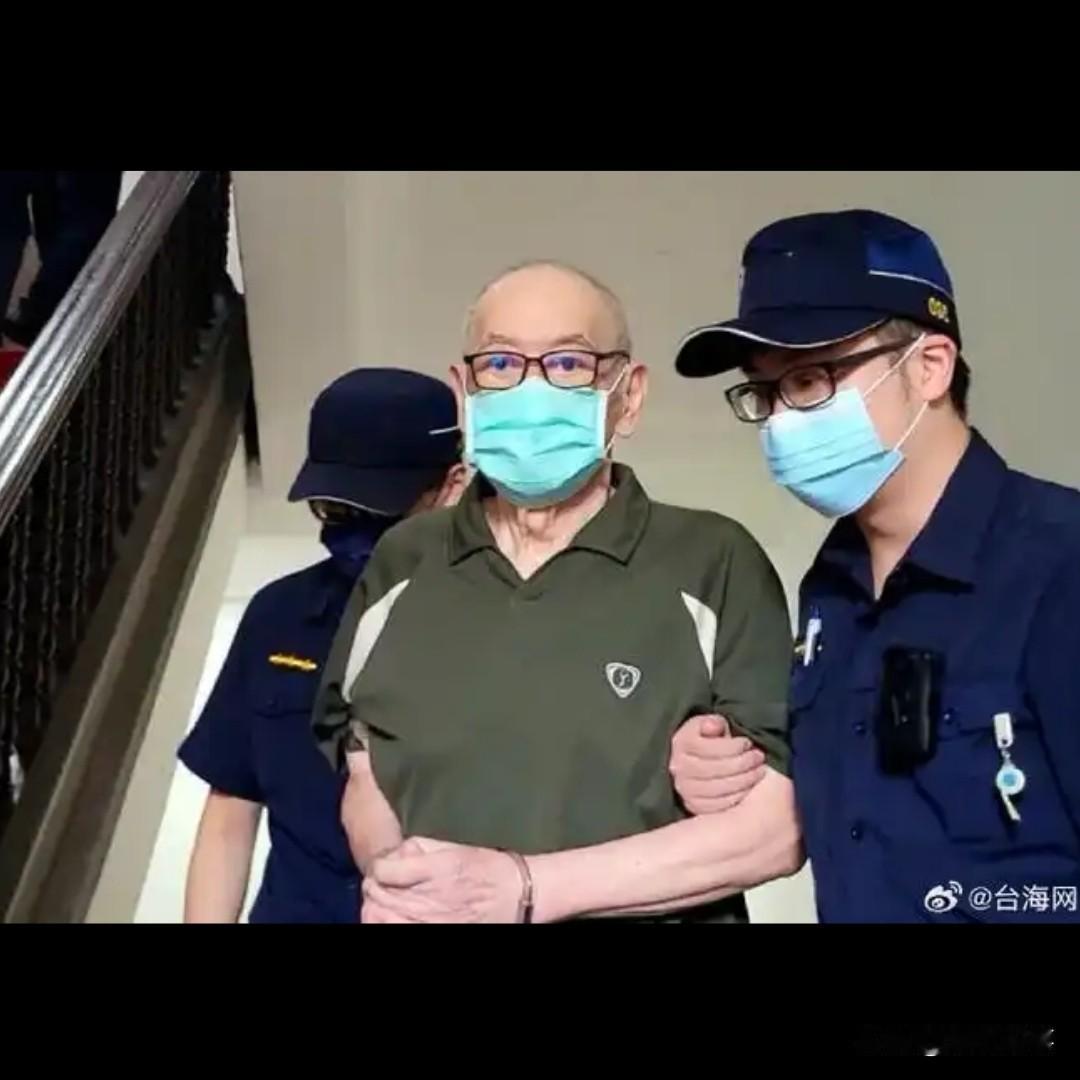 据台湾媒体披露，曾坚定支持两岸统一的台陆军退役中将高安国，近日因涉嫌触犯台湾地区