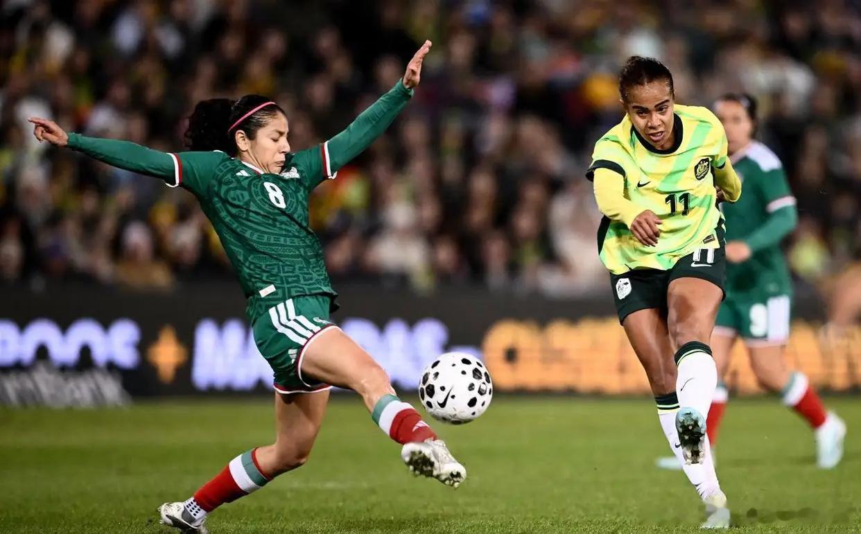 🚨女足U17焦点战！加拿大死磕墨西哥，主场龙迎战平局大师！⚽️🔥太刺激了！世