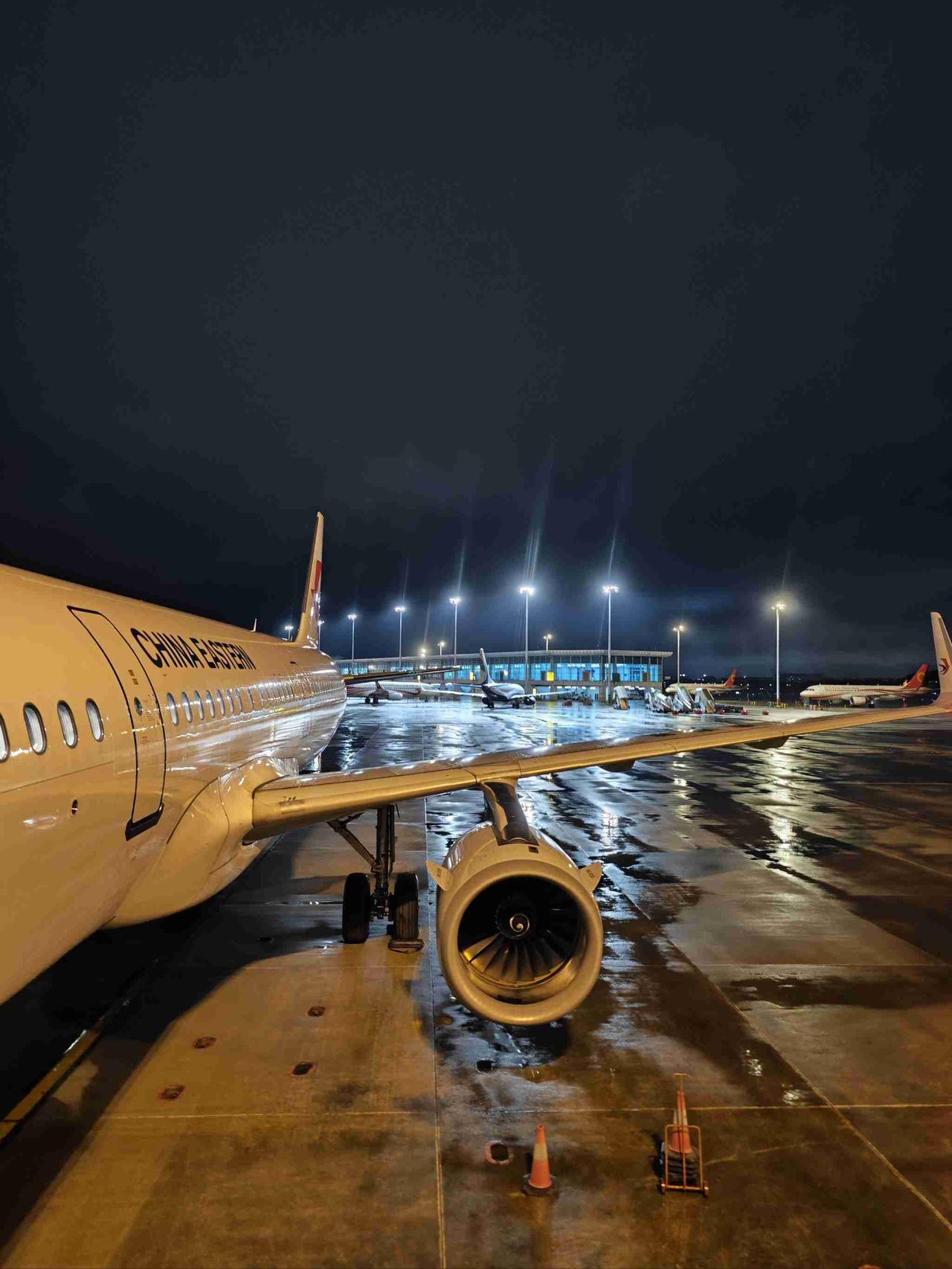 我的今日状态：🏝️旅行度假
我这里的天气：🌤️多云