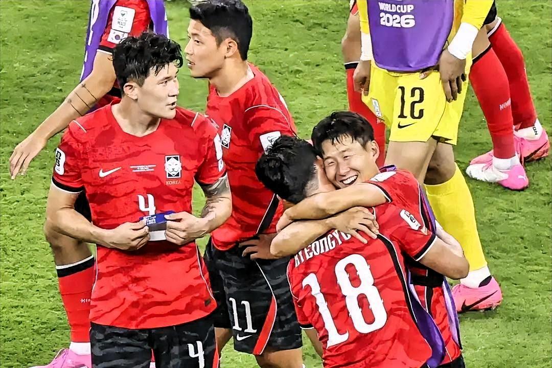 韩国2-1逆转捷克：技术流战胜力量派，亚洲足球的标志性胜利
 
北京时间6月12