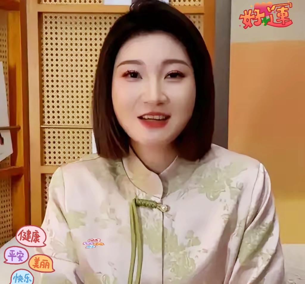今天全网最开心的人，
估计是王暖暖了吧。
6年拉锯战，她终于摆脱了那段噩梦般的婚