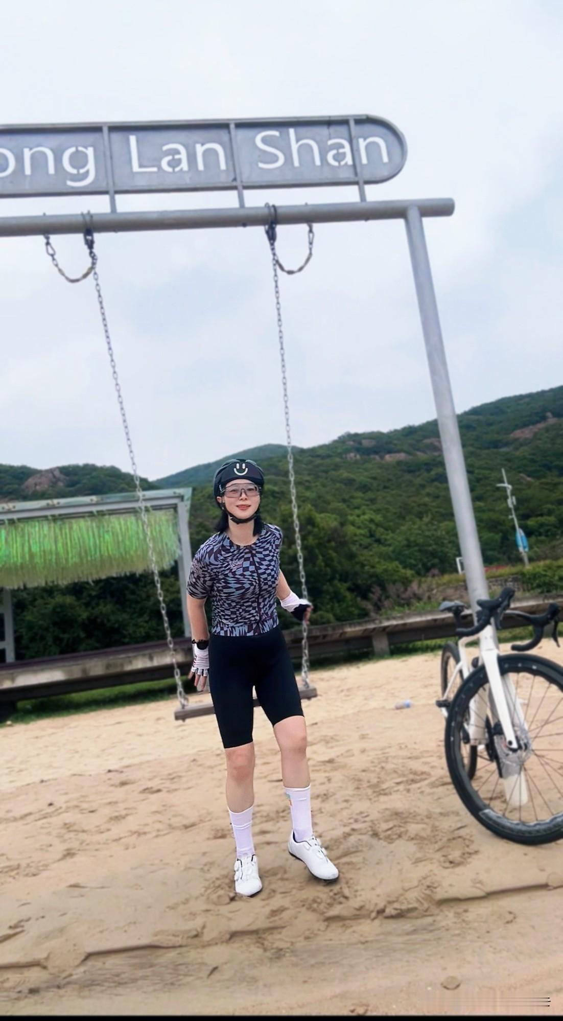 五十多岁的你还会继续运动下去吗？
我的答案是肯定的，女人一定要有自己的事业和爱好