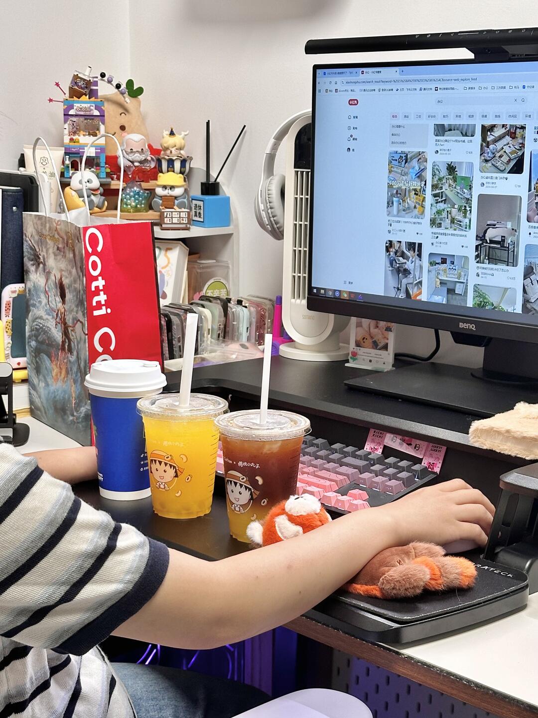 团子真的在狠狠宠我🤣办公桌快成水吧了！！