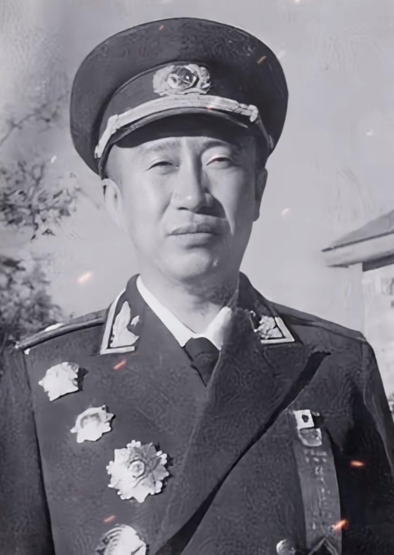 他是开国少将之首，素有“军中诸葛”的儒将之称。1983年他被确诊食道癌，病重期间