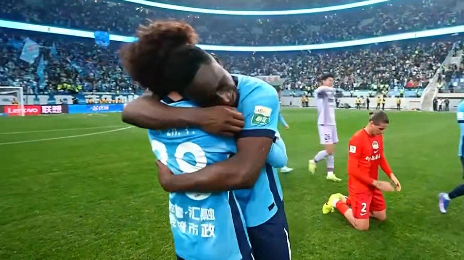 大连英博2比1河南队大连英博四连胜 绝杀！大连英博中超2比1河南队，收获中超四连