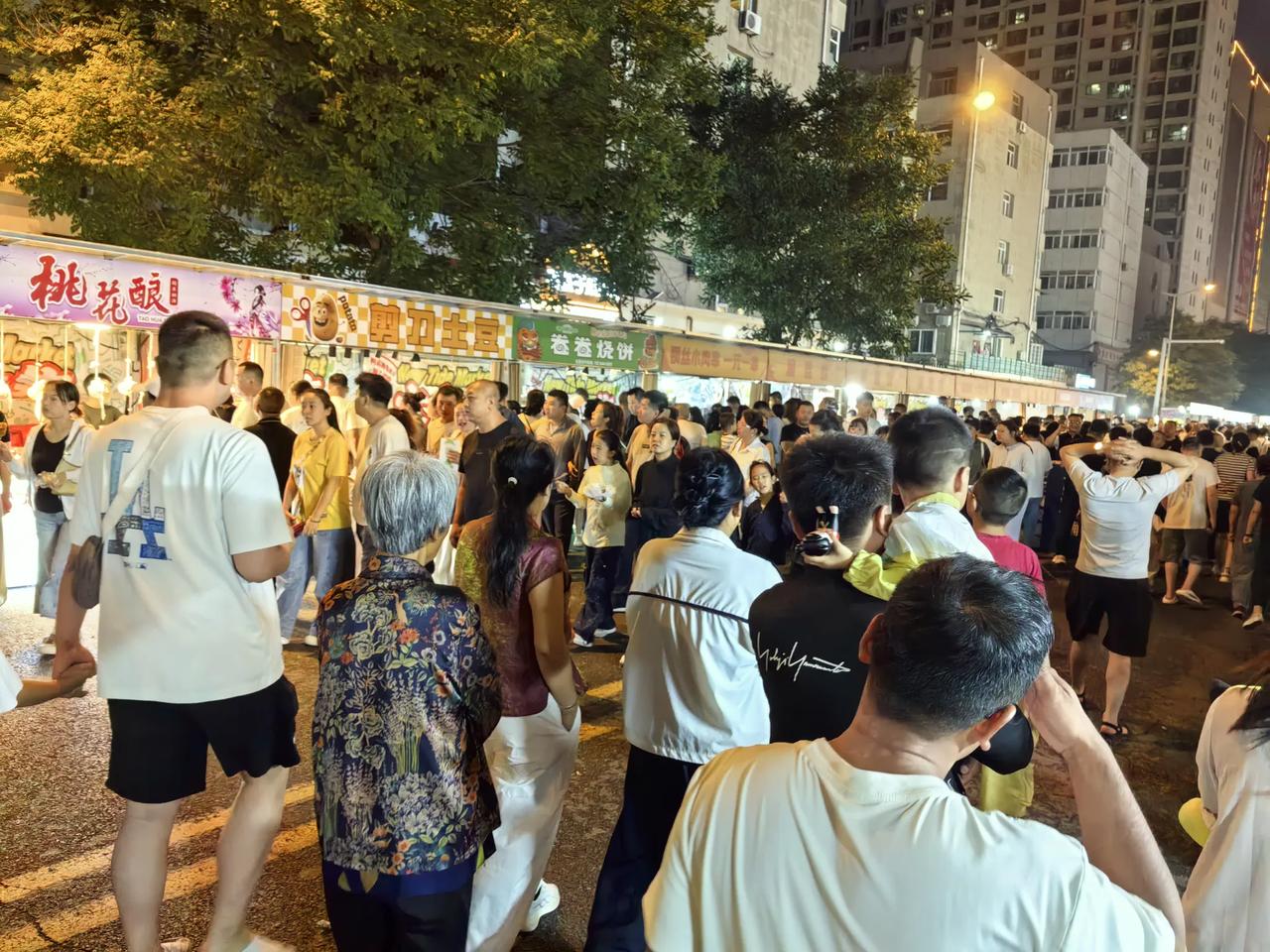 山西太原，一年一度的郝庄庙会7月31日（农历六月十八）将正式拉开帷幕，届时包括晋